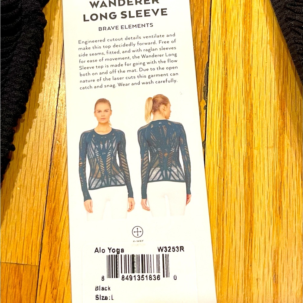 Alo Yoga Wanderer Long Sleeve